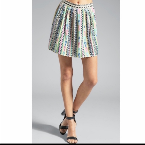 Parker Gorgeous Sequin Hand Beaded Mini Skirt Size 4 - Picture 2 of 11